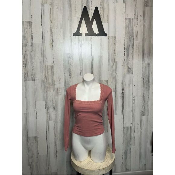 Forever 21 pink long sleeve top - Picture 1 of 7